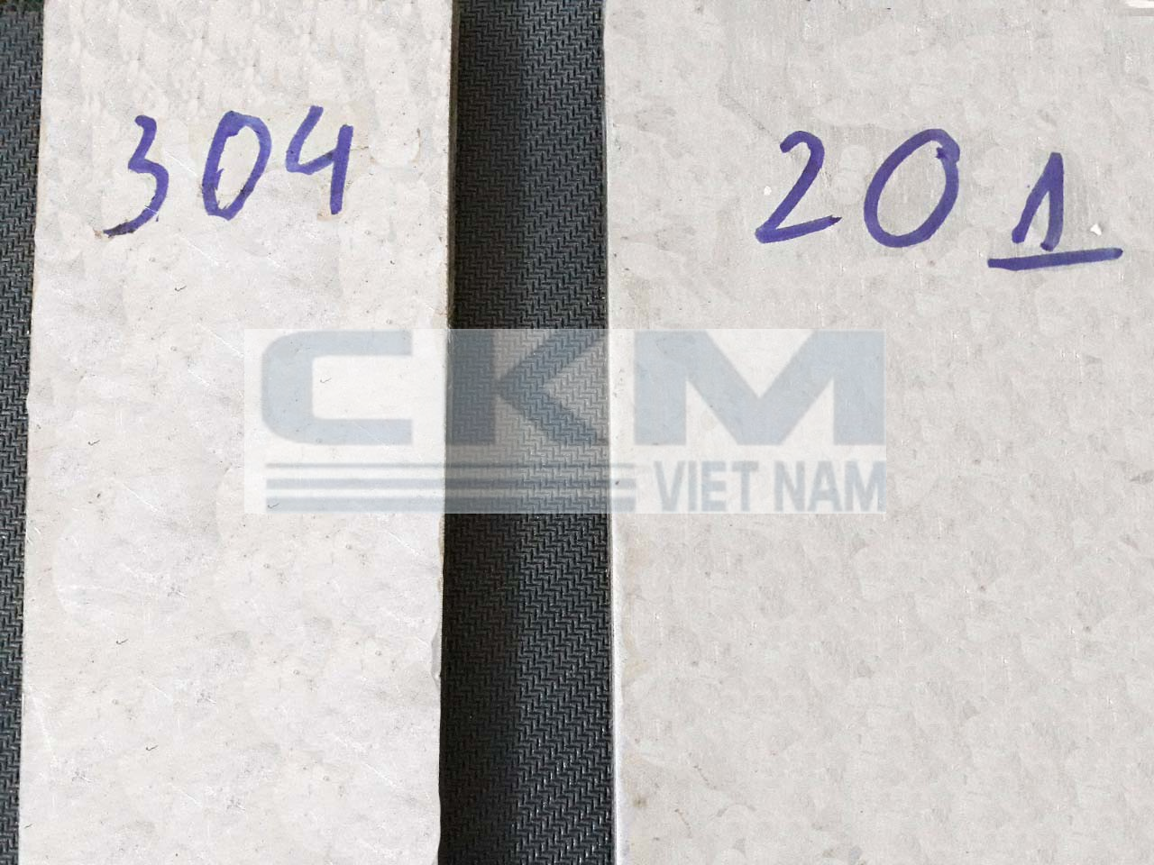Phân biệt inox bằng dung dịch